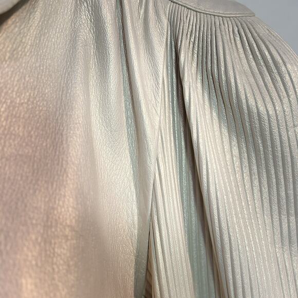VTG Dero Enterprises Rocco D’Amelio Ivory Leather Women Coat Pleated Sleeves MED - Picture 6 of 10